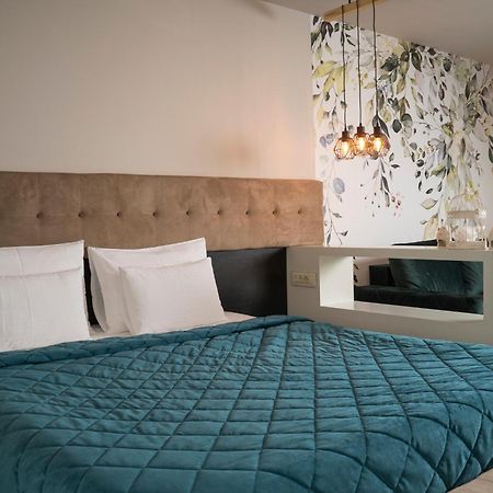 Akacija Luxury Suites Belgrade Bilik gambar
